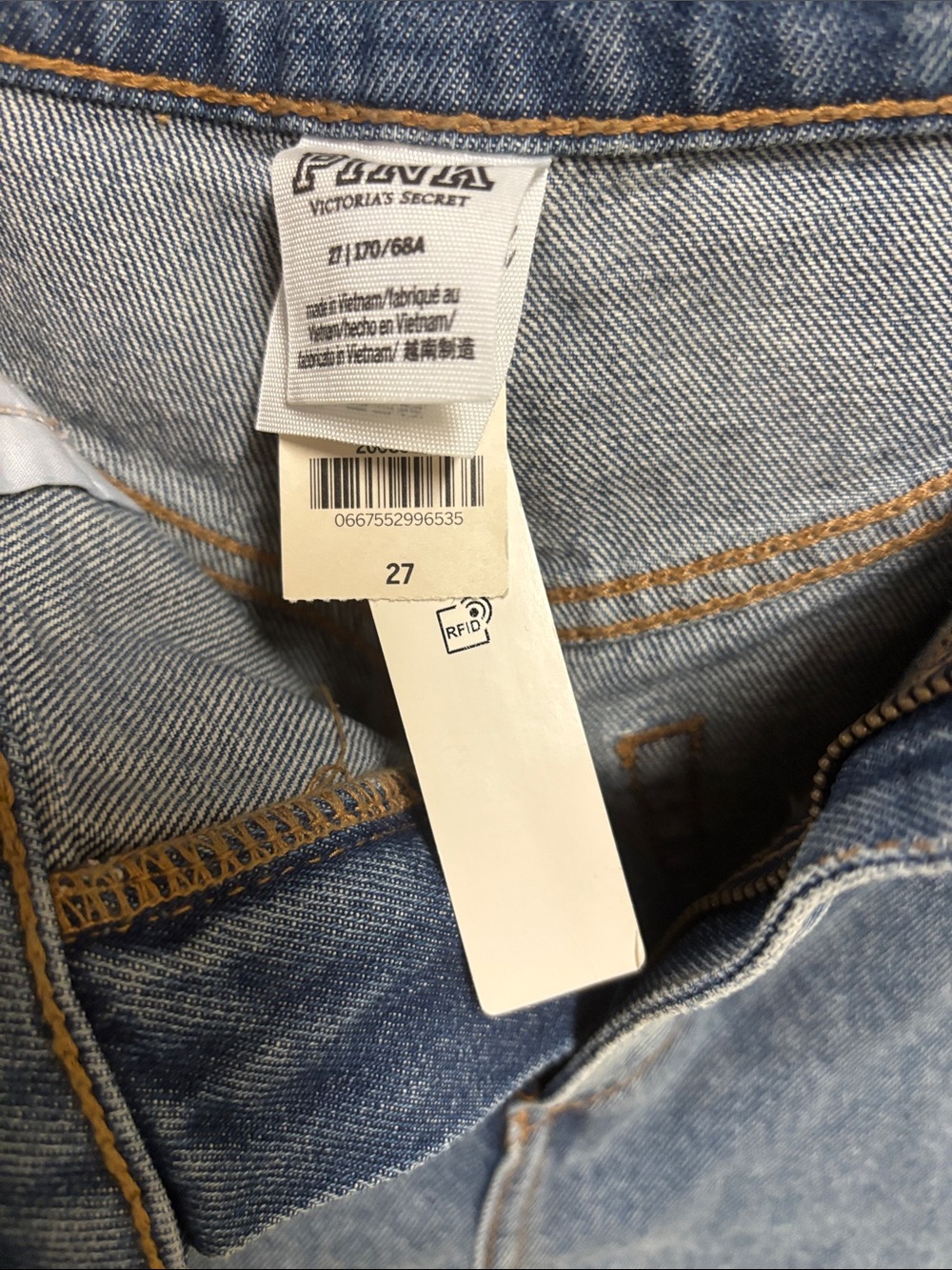 PINK - Victoria Secret - NWT - High Rise Denim Cutoff Shorts (size 27) - Picture 7 of 7